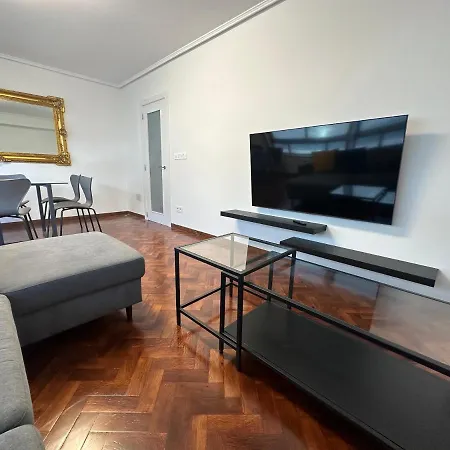 Oktheway Big Coruna Apartment